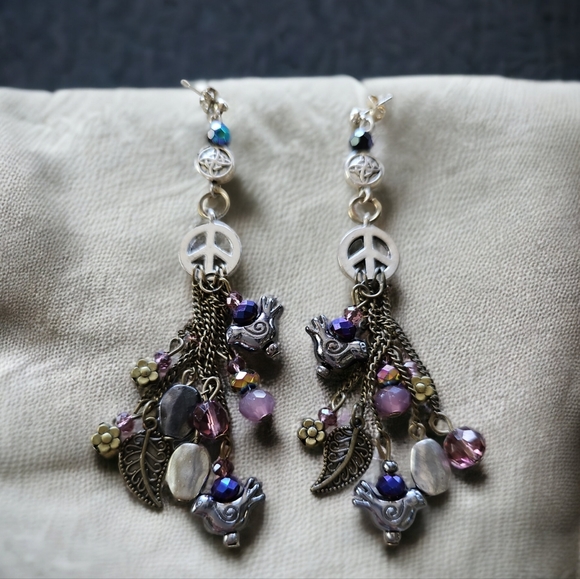 Vintage Boho 1970s Peace Sign Long Dangling Charm Earrings - Picture 1 of 7